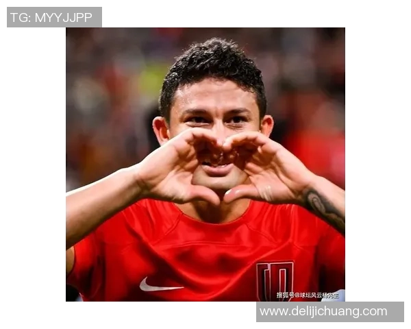 足球新星崭露头角成为国家队核心球员备受瞩目展现无限潜力